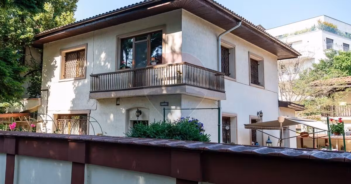 Casă de vânzare cu 8 camere, mobilată în zona Kiseleff, Sector 1