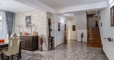 Casă Dobroești