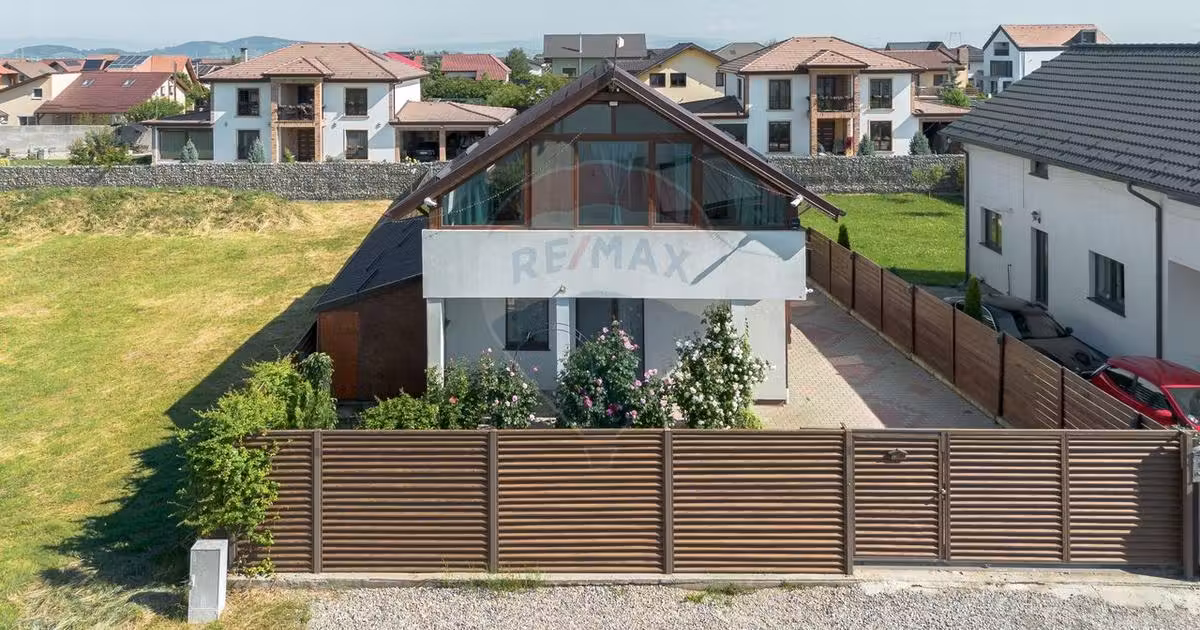 Casă individuală de vânzare cu 4 camere, mobilată în Tărlungeni