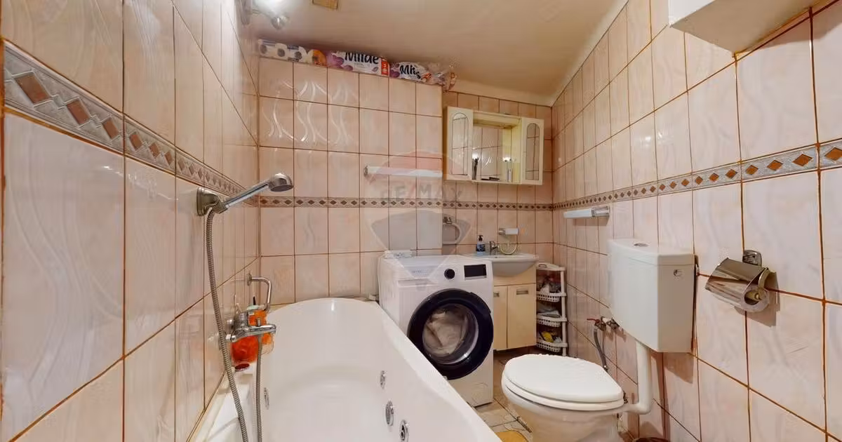Casă individuală de vânzare cu 2 camere, mobilată în zona Central, Brașov