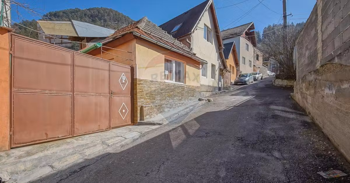 Casă individuală de vânzare cu 3 camere, mobilată în zona Schei, Brașov