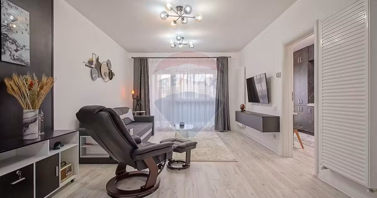Garsonieră de vânzare, mobilată în zona Tractorul, Brașov