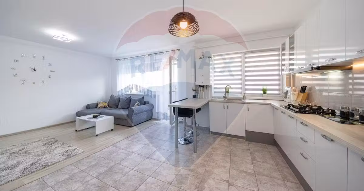 Apartament de vânzare cu 2 camere în Sânpetru