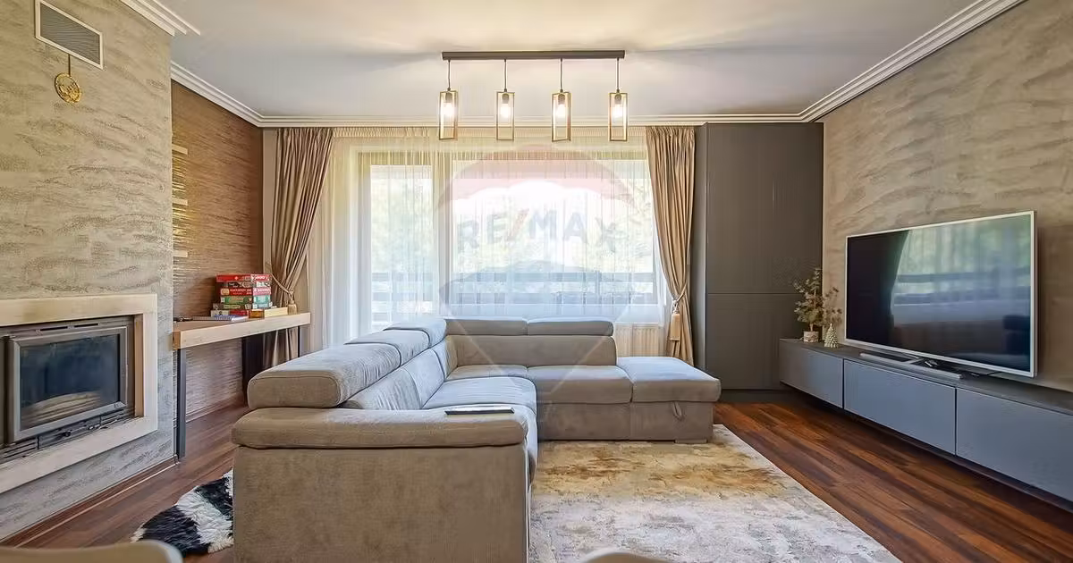 Apartament de vânzare cu 3 camere, mobilat în Predeal
