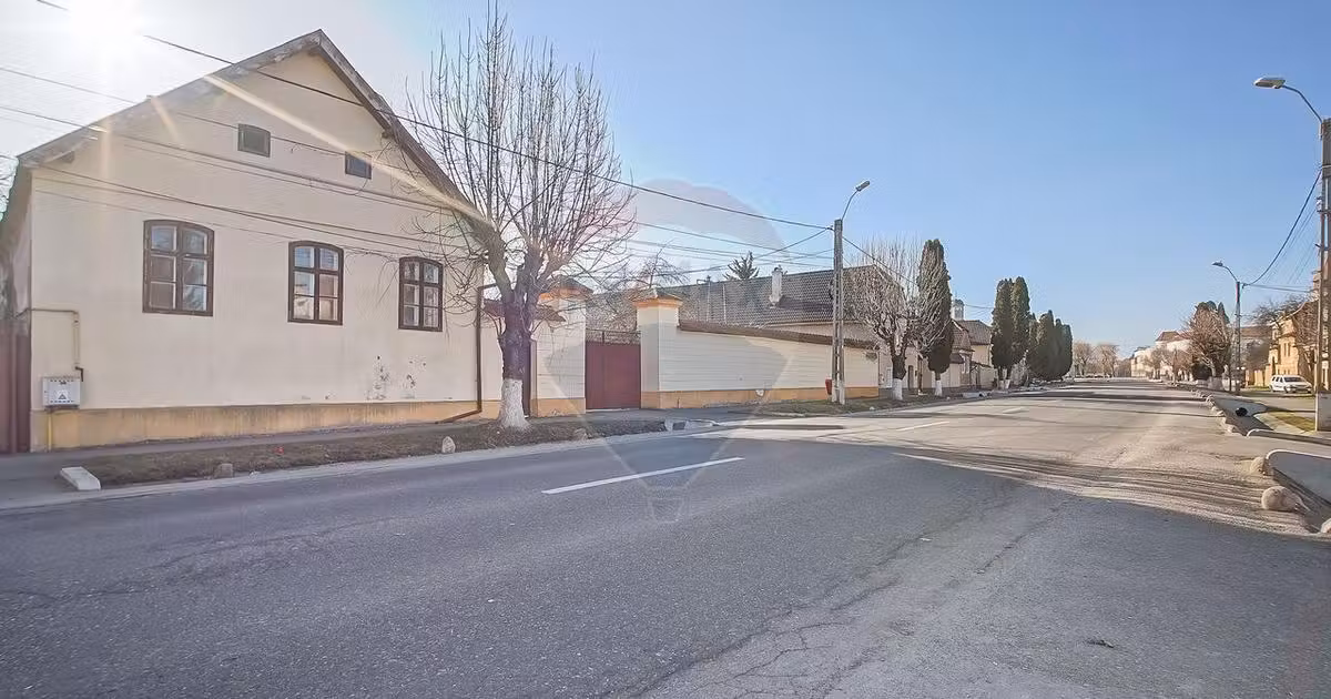 Casă de vânzare cu 5 camere în Prejmer