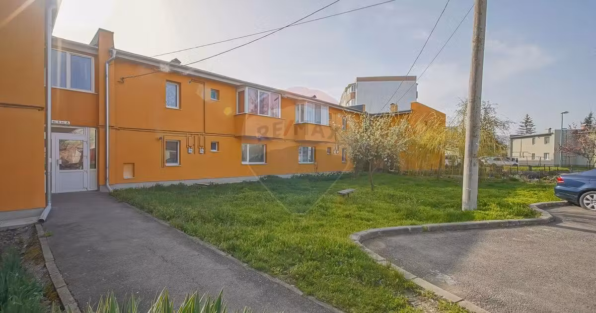 Apartament de vânzare cu 4 camere, mobilat în zona Stupini, Brașov