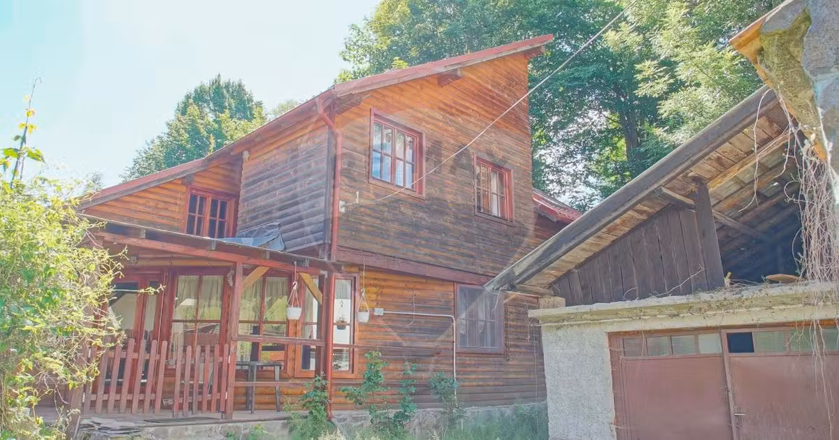 Casă individuală de vânzare cu 5 camere în Bran