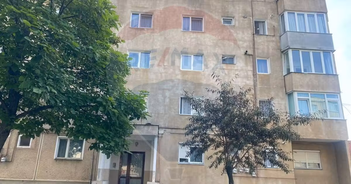 Apartament de vânzare cu 3 camere în Făgăraș
