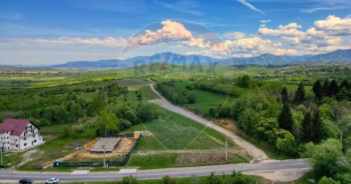 Teren Construcții intravilan de vânzare de 646 mp, în Zărnești