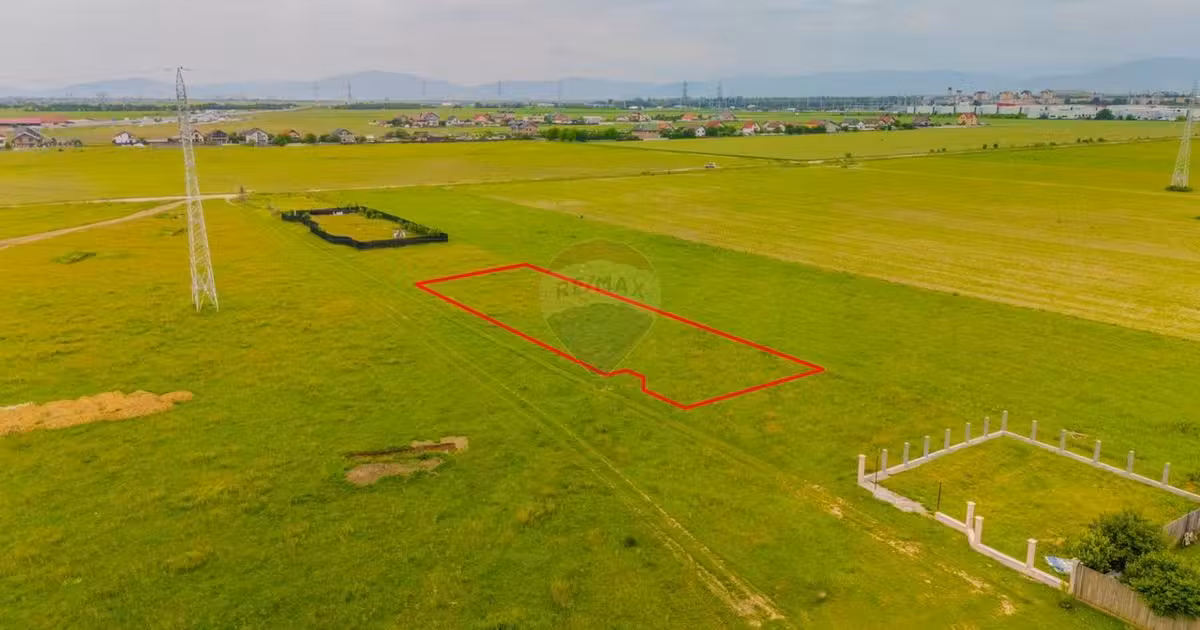 Teren Construcții intravilan de vânzare de 1189 mp, în Sânpetru