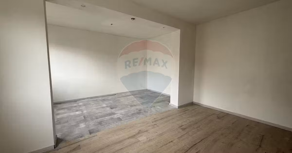 Apartament de vânzare cu 2 camere în Râșnov