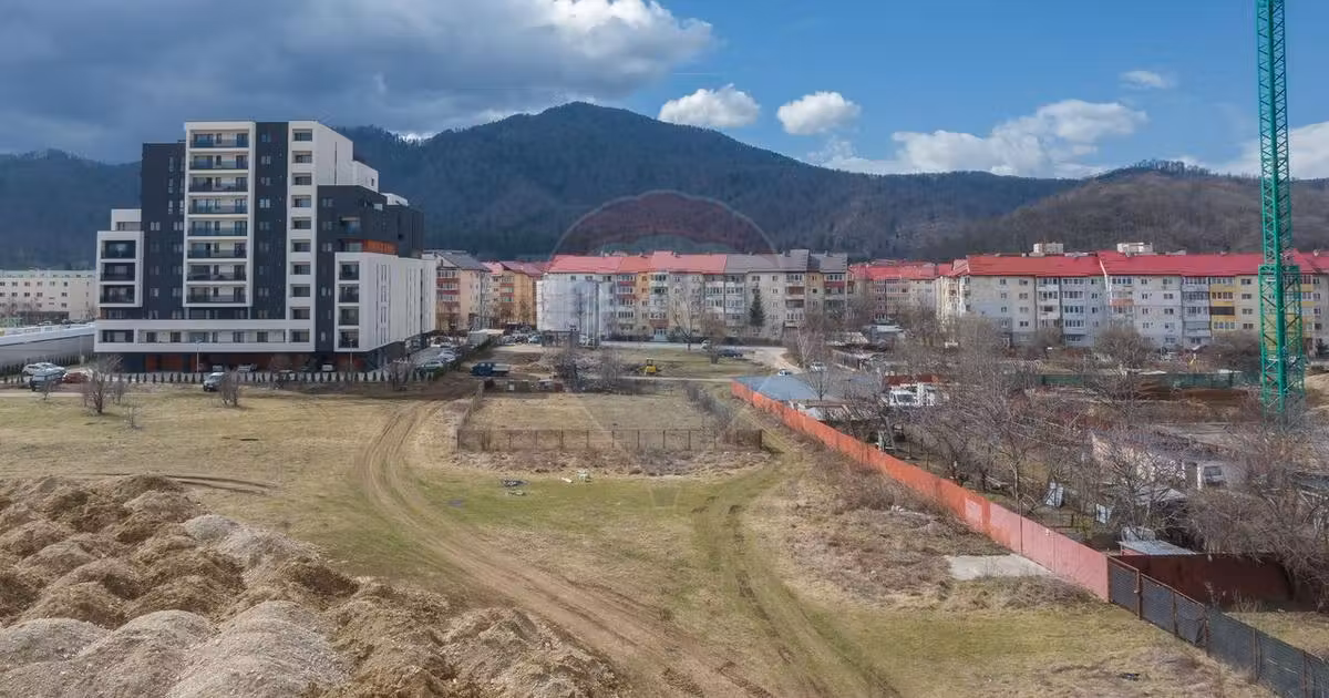 Teren Construcții intravilan de vânzare de 900 mp, în zona Noua, Brașov