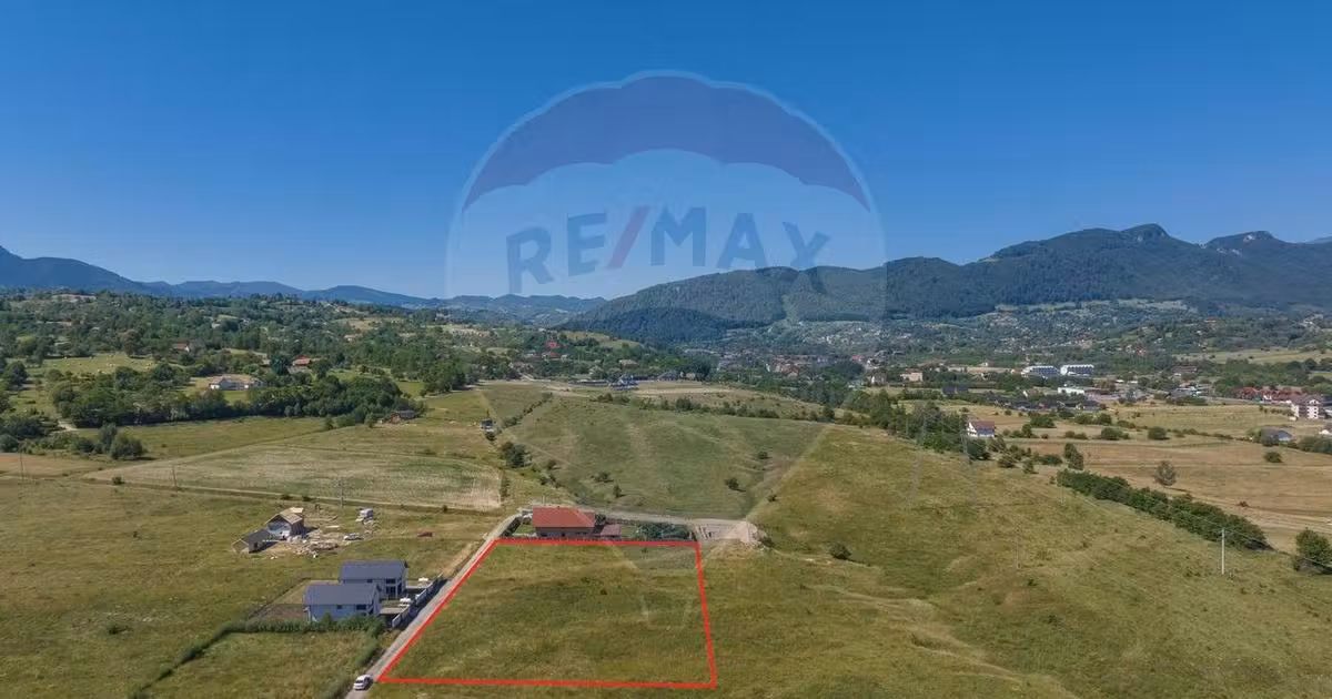 Teren Construcții intravilan de vânzare de 4800 mp, în Bran