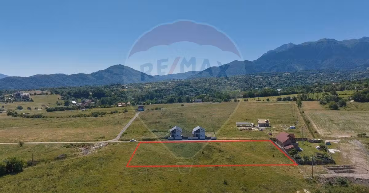 Teren Construcții intravilan de vânzare de 1050 mp, în Bran