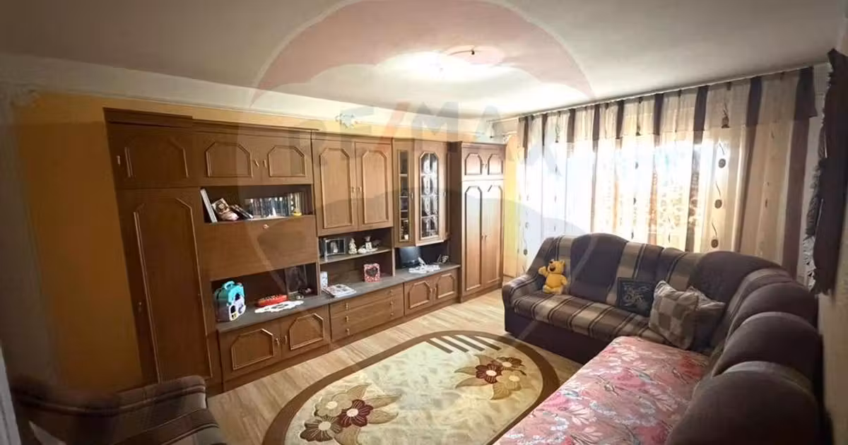 Apartament de vânzare cu 2 camere în zona Central, Focșani
