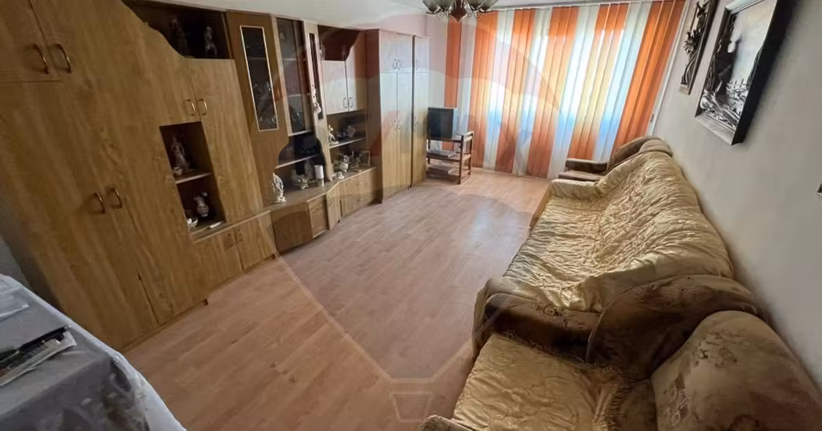 Apartament de vânzare cu 2 camere, mobilat în zona Sud, Focșani