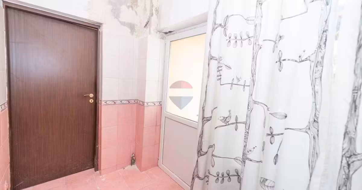 Apartament de vânzare cu 3 camere, mobilat în zona Coșbuc, Sector 5