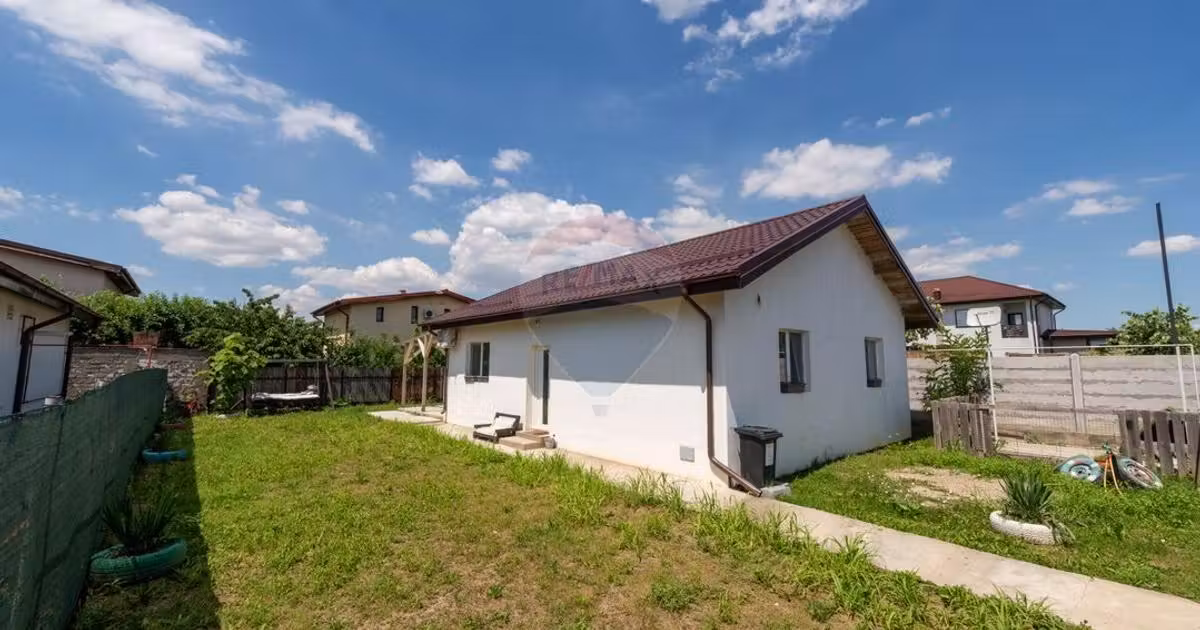 Casă individuală de vânzare cu 3 camere, mobilată în Brănești