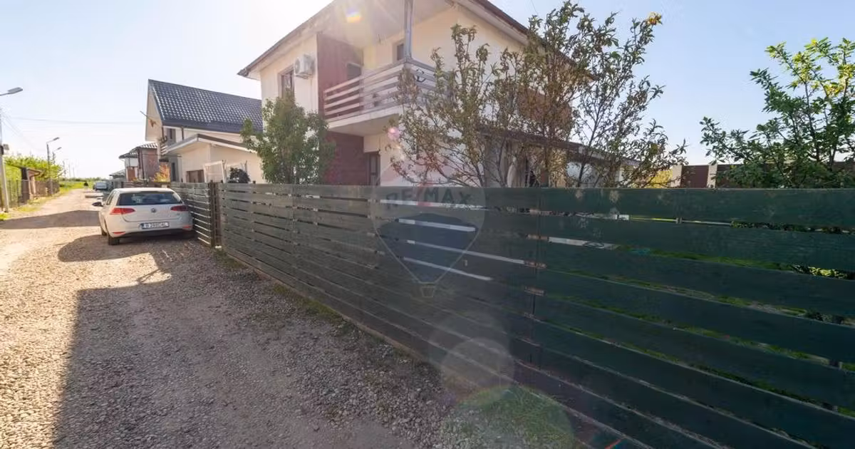 Casă individuală de vânzare cu 5 camere, mobilată în Joița