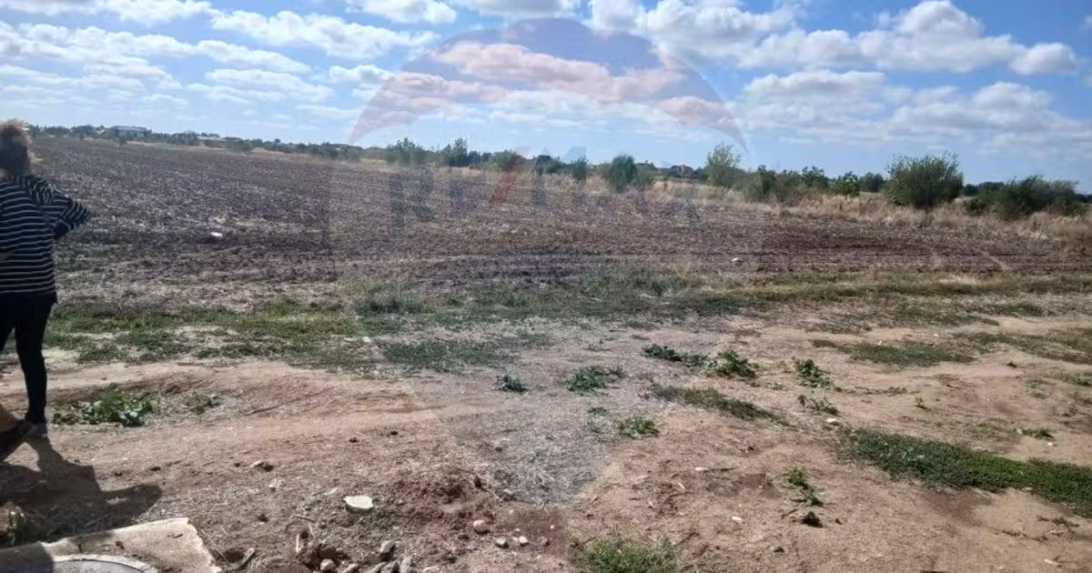 Teren Construcții intravilan de vânzare de 4500 mp, în Dârvari