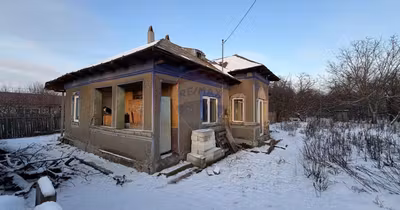 Casă Fierbinți-Târg