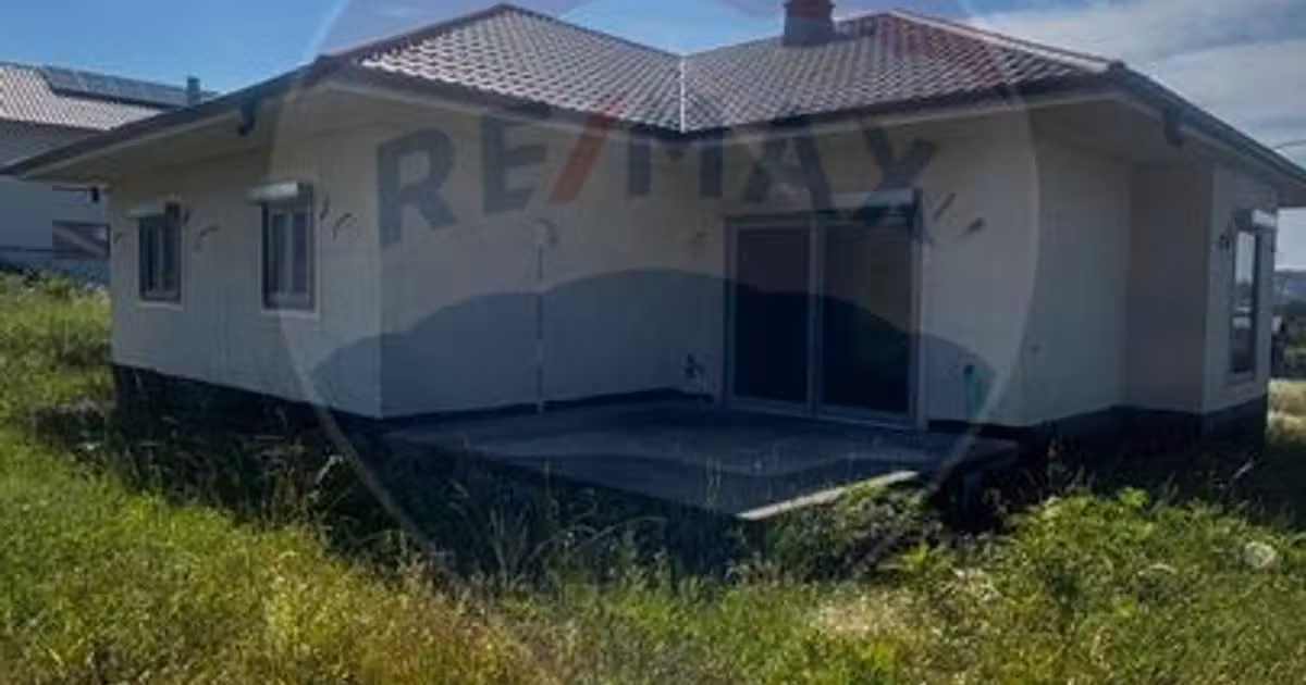 Casă individuală de vânzare cu 4 camere în Șcheia