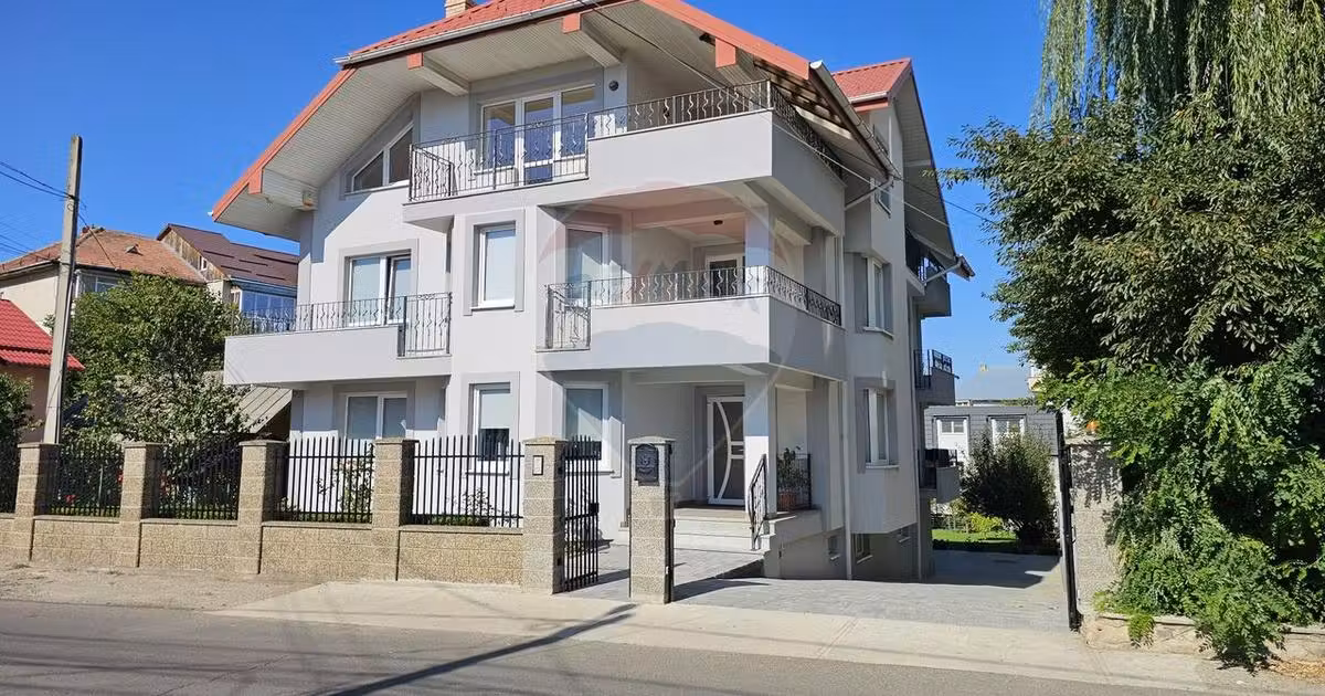 Casă individuală de vânzare cu 8 camere, mobilată în Sfântu Ilie