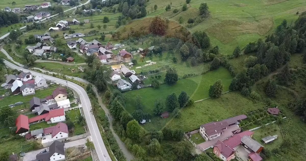Teren agricol extravilan de vânzare de 33291 mp, în Poiana Micului