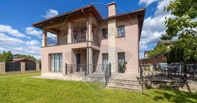Casă Astra