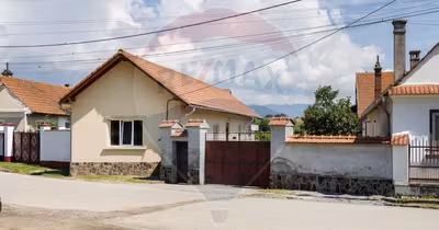 Casă Tractorul