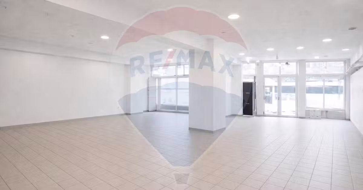 Spațiu comercial de vânzare de 225 mp, în zona Central, Brașov