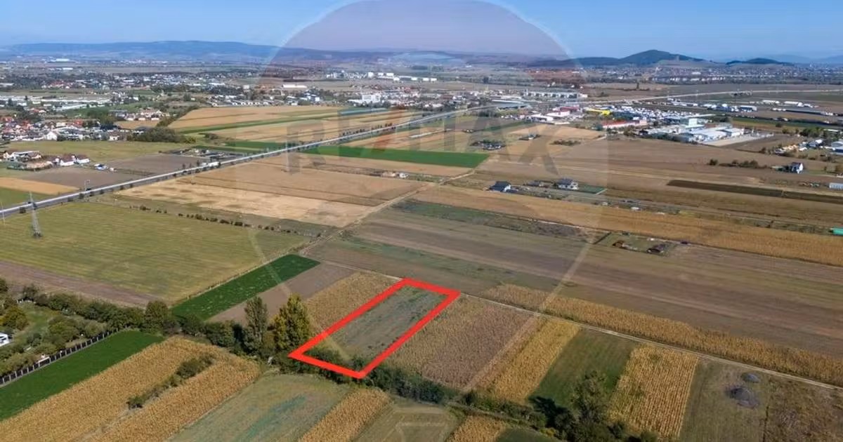 Teren agricol intravilan de vânzare de 2242 mp, în zona Stupini, Brașov