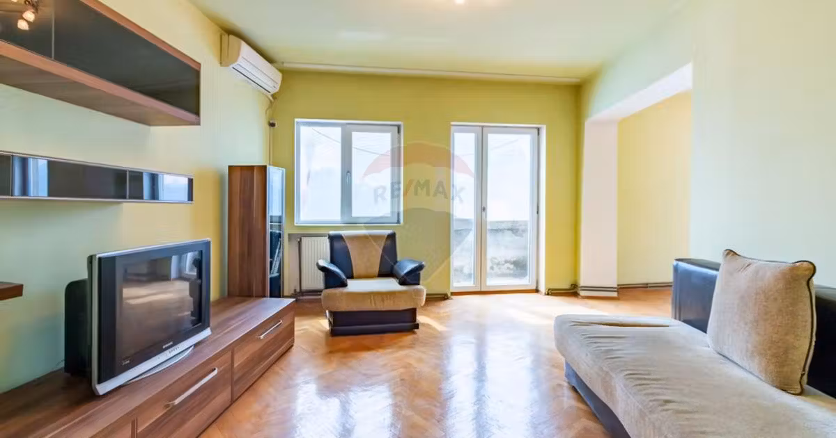 Apartament de vânzare cu 2 camere în zona P-ța Dorobanți, Sector 1