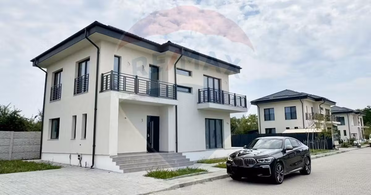 Casă individuală de vânzare cu 4 camere în Tamași
