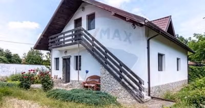 Casă Tomșani