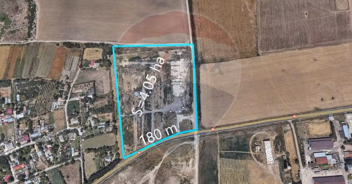 Teren Construcții intravilan de vânzare de 40527 mp, în Călărași