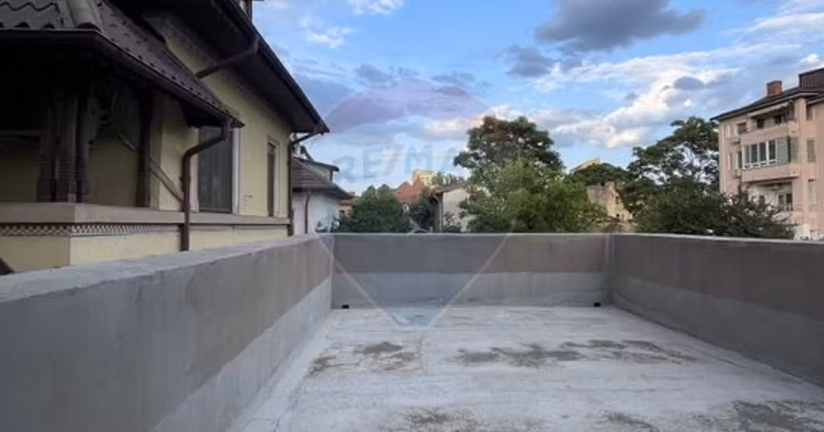 Casă de vânzare cu 4 camere în zona Dorobanți, Sector 1