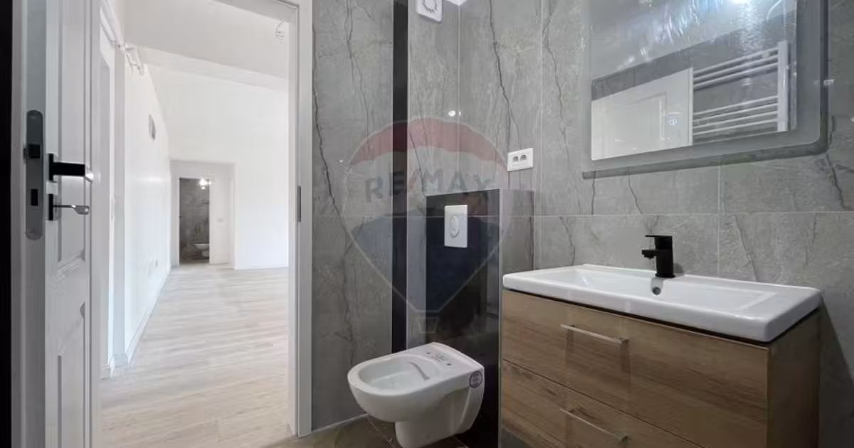 Apartament de vânzare cu 3 camere în zona Brâncoveanu, Sector 4