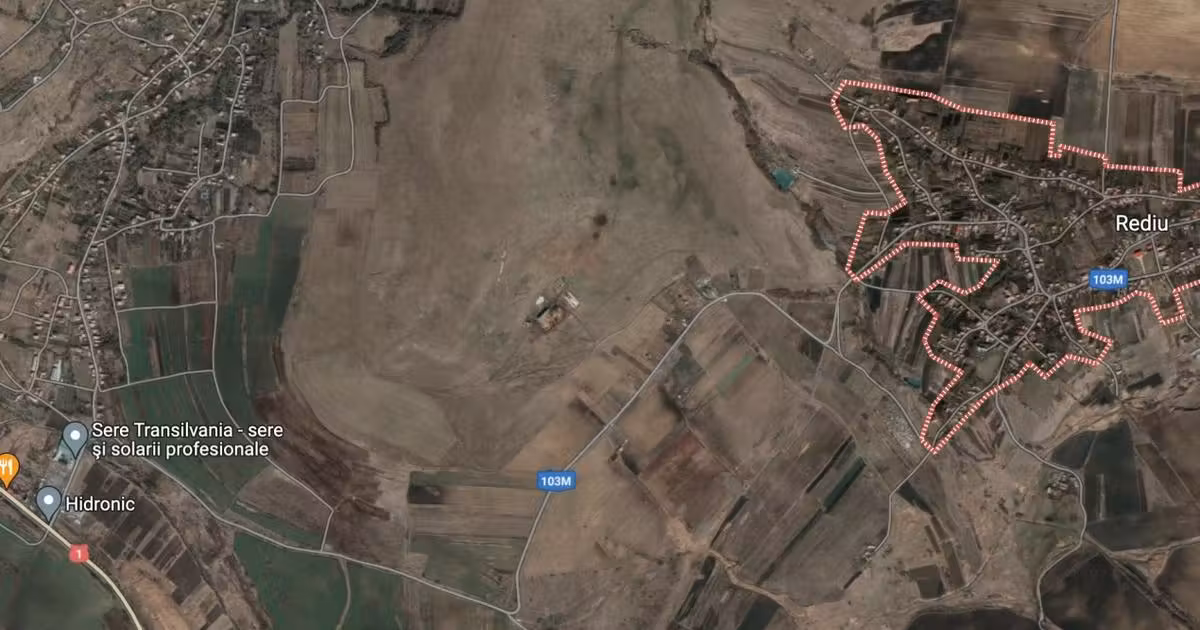 Teren Construcții intravilan de vânzare de 2700 mp, în Rediu