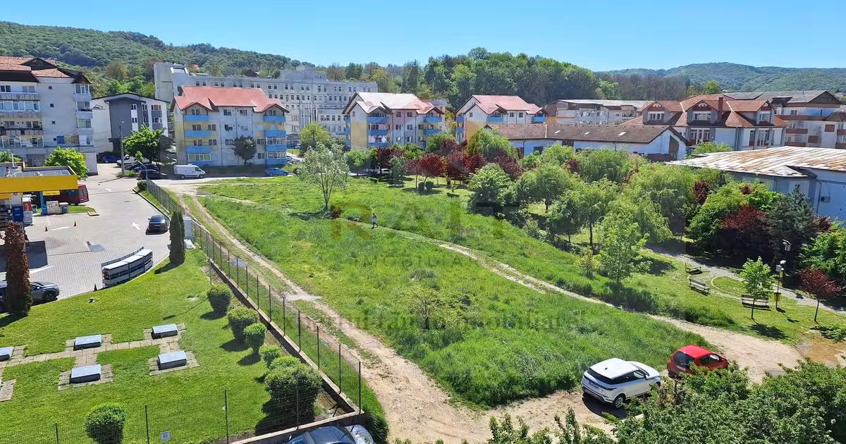 Teren Construcții intravilan de vânzare de 2694 mp, în Curtea de Argeș