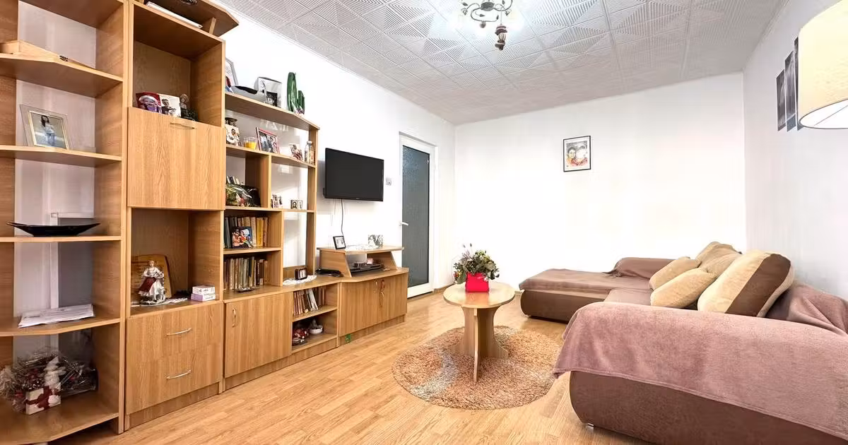 Apartament de vânzare cu 3 camere, mobilat în zona Viziru 3, Brăila