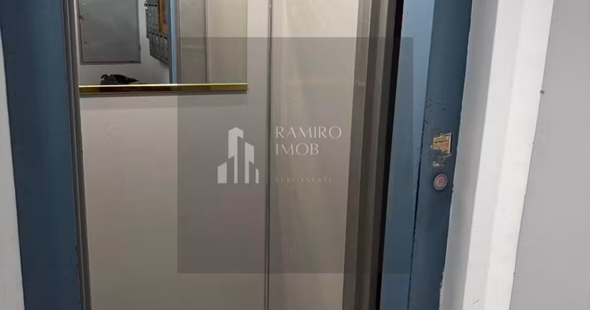 Apartament de vânzare cu 3 camere, mobilat în zona Calarași 4, Brăila