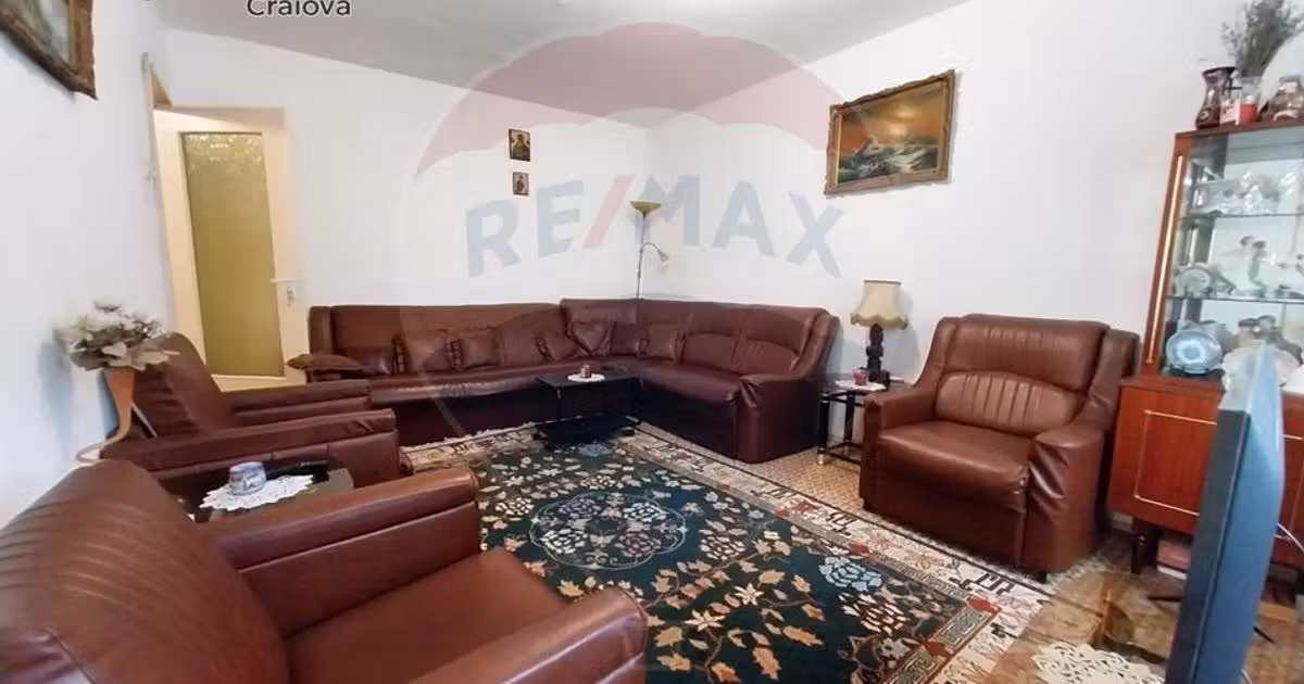Apartament de vânzare cu 3 camere în zona Valea Rosie, Craiova