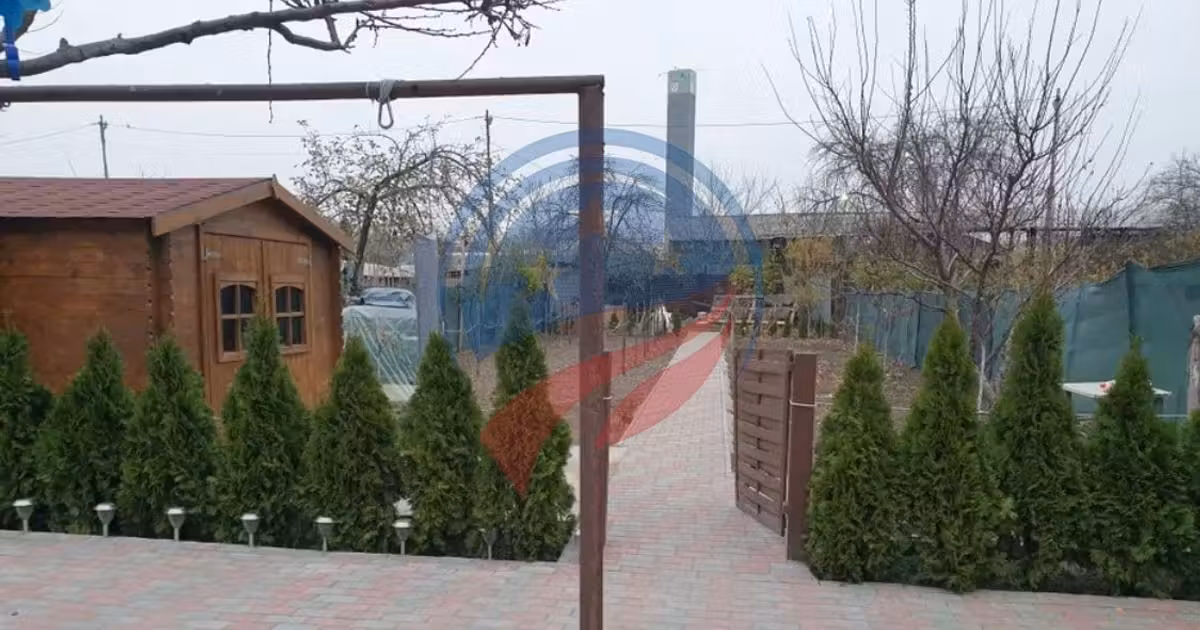 Casă individuală de vânzare cu 4 camere, mobilată în zona Central, Craiova