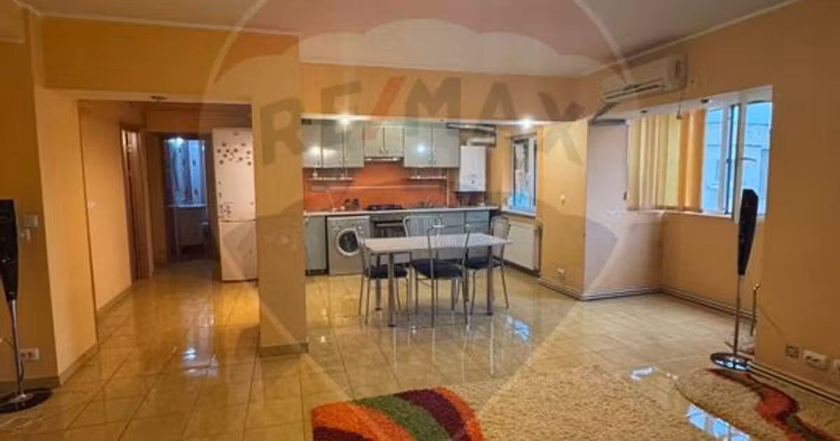 Apartament de vânzare cu 3 camere, mobilat în zona Calea București, Craiova