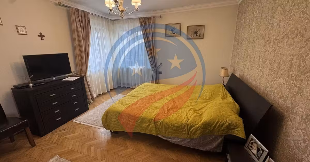 Casă individuală de vânzare cu 6 camere, mobilată în zona Brazda lui Novac, Craiova