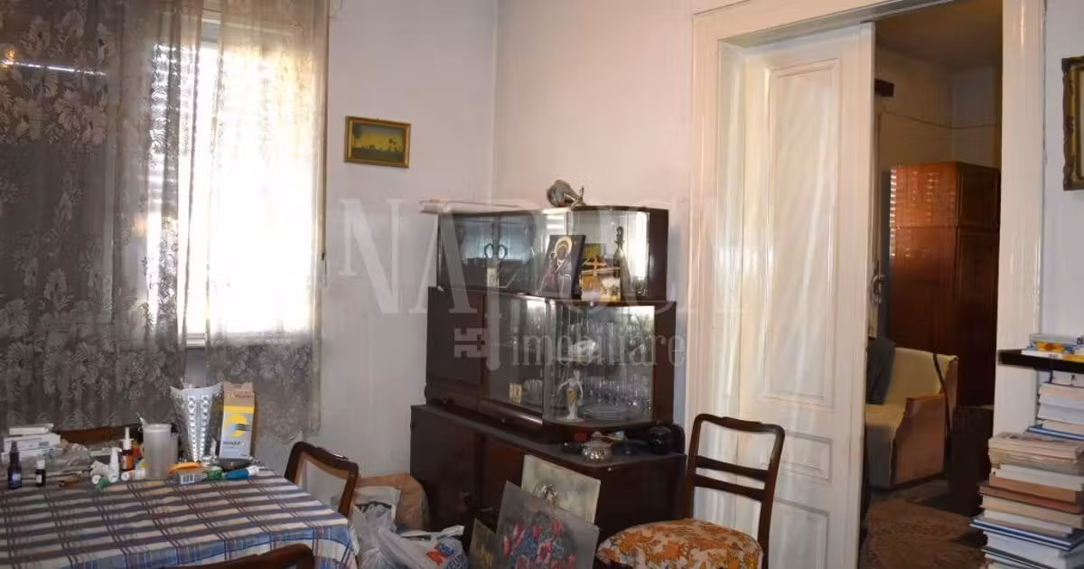 Casă individuală de vânzare cu 3 camere în zona Cantemir, Oradea