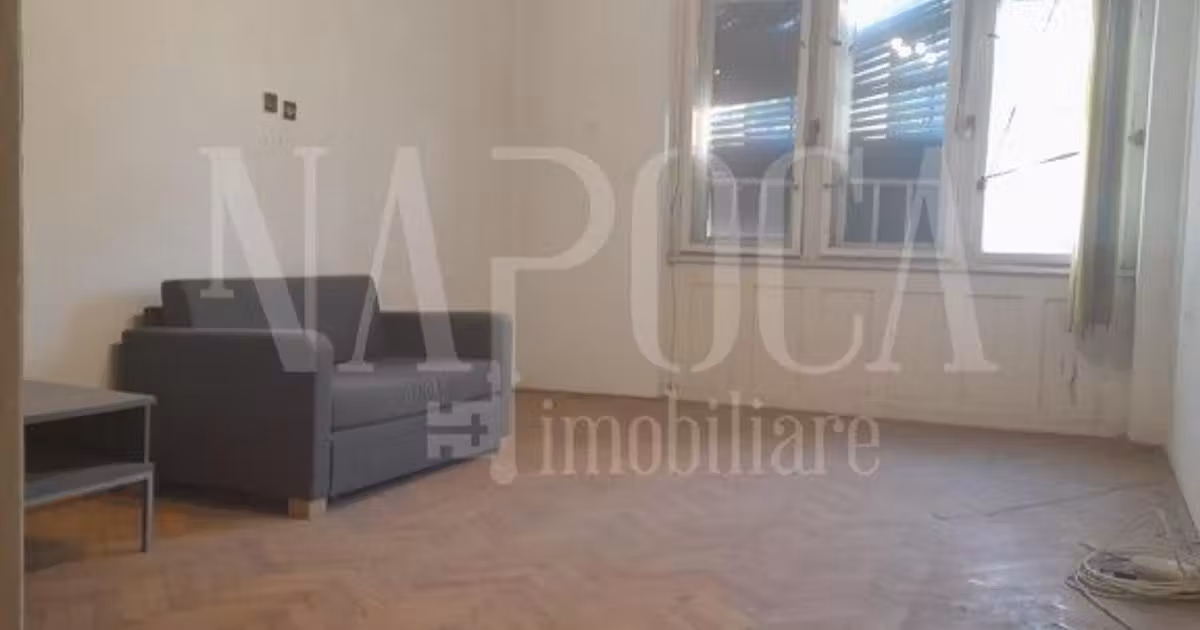 Garsonieră de vânzare în zona Central, Oradea