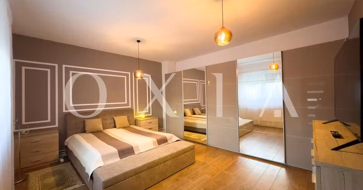 Casă individuală de vânzare cu 7 camere, mobilată în zona Rogerius, Oradea