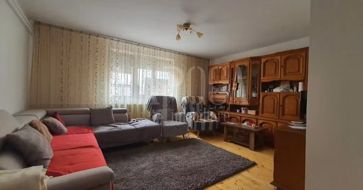 Casă individuală de vânzare cu 6 camere în zona Spitalul Județean, Oradea